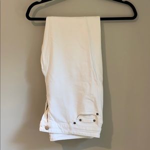 Vineyard Vines denim pant